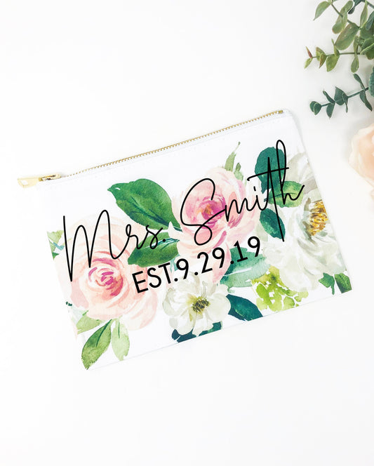 bridal gift, gift for bride, makeup bag, floral Makeup Bag, Engagement Gift, Bride Gift, Wedding Makeup Bag, Gift for New Mrs