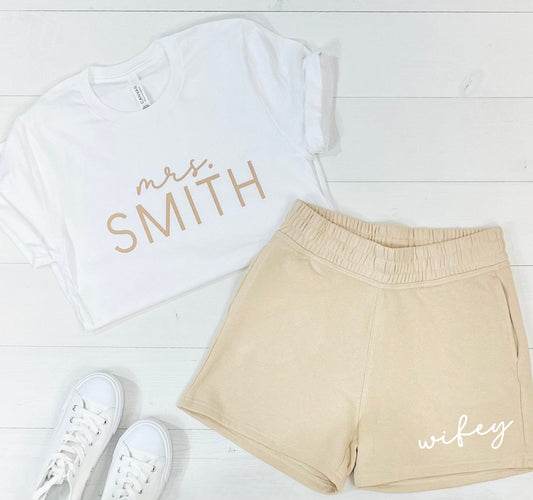 Matching Set For New Wife, Bridal Gift Set, Mrs. Sweatshirt, New Mrs. Set, Wifey Set, Bride Shorts, Honeymoon Outfit, New Mrs. Joggers