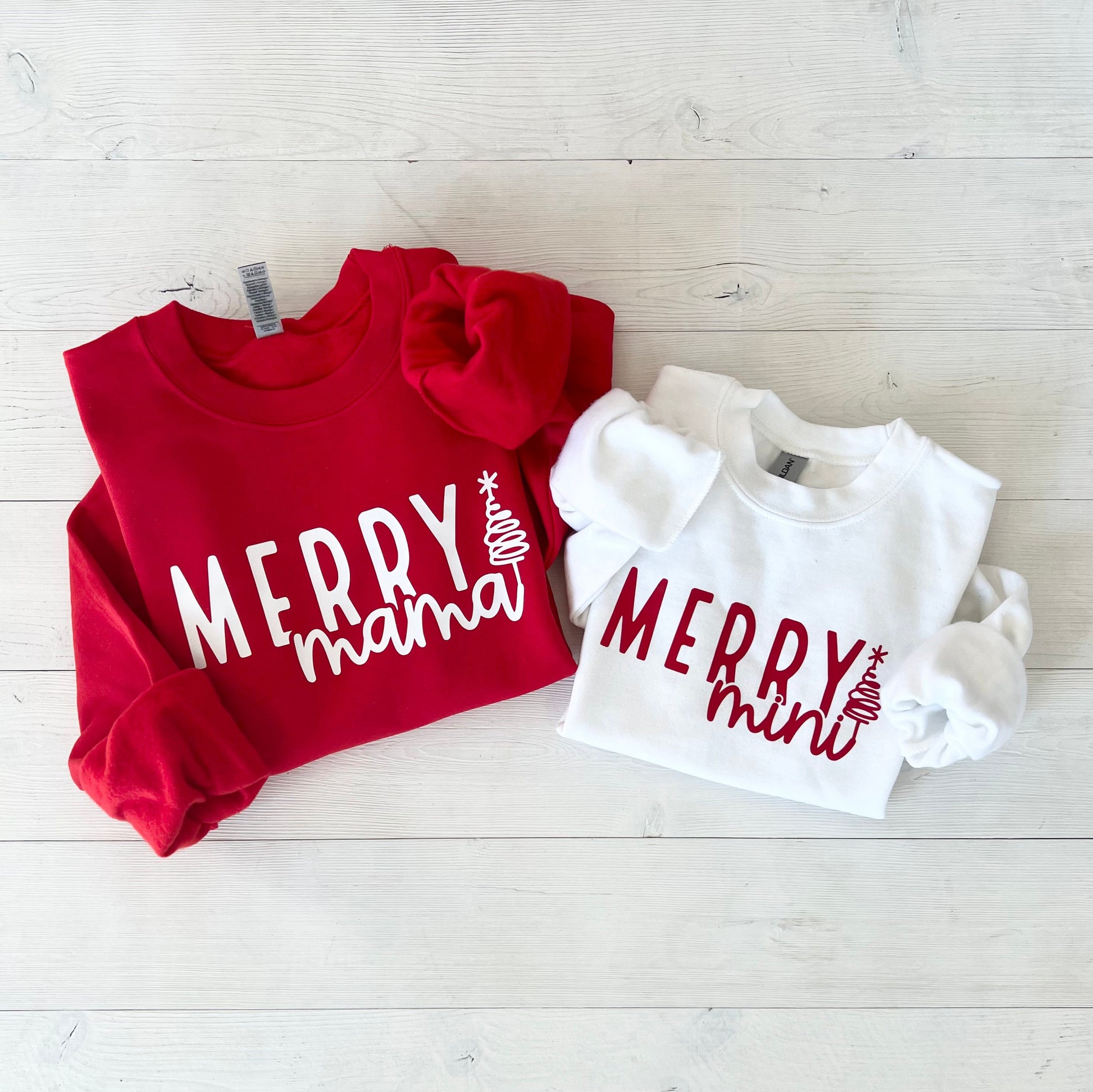 Merry Family Matching Sweatshirts Merry Mama Red Adult Small