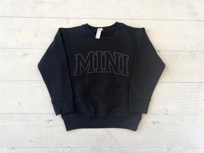 Embossed Mama Mini Set, Mom and Me matching shirts, Mom and son matching sweaters, Sweatshirts matching mother and child, New mom Shirt, mom