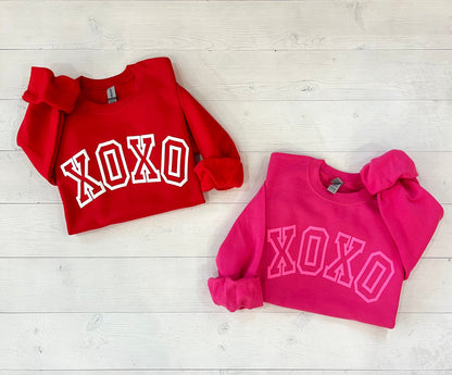 puff xoxo sweatshirt, hot pink xoxo top, Valentine's day top, Galentine's day shirt, xoxo varsity embossed shirt, cute v-day outfit - Up2ournecksinfabric