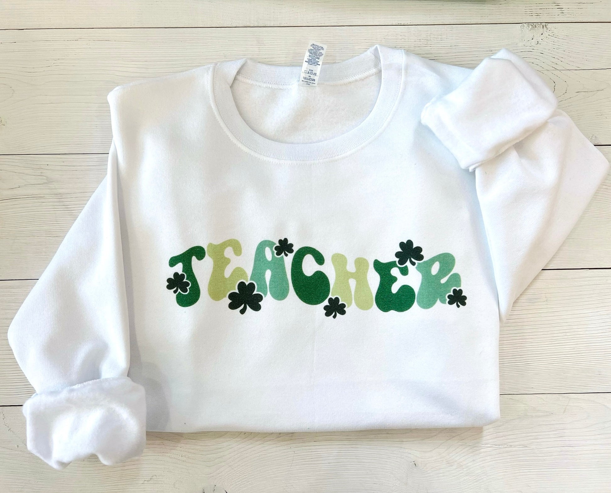 Retro St Patricks day teacher sweatshirt, St Pattys teacher crewneck, Irish teacher gift, Groovy teacher shamrock top, Teacher appreciation