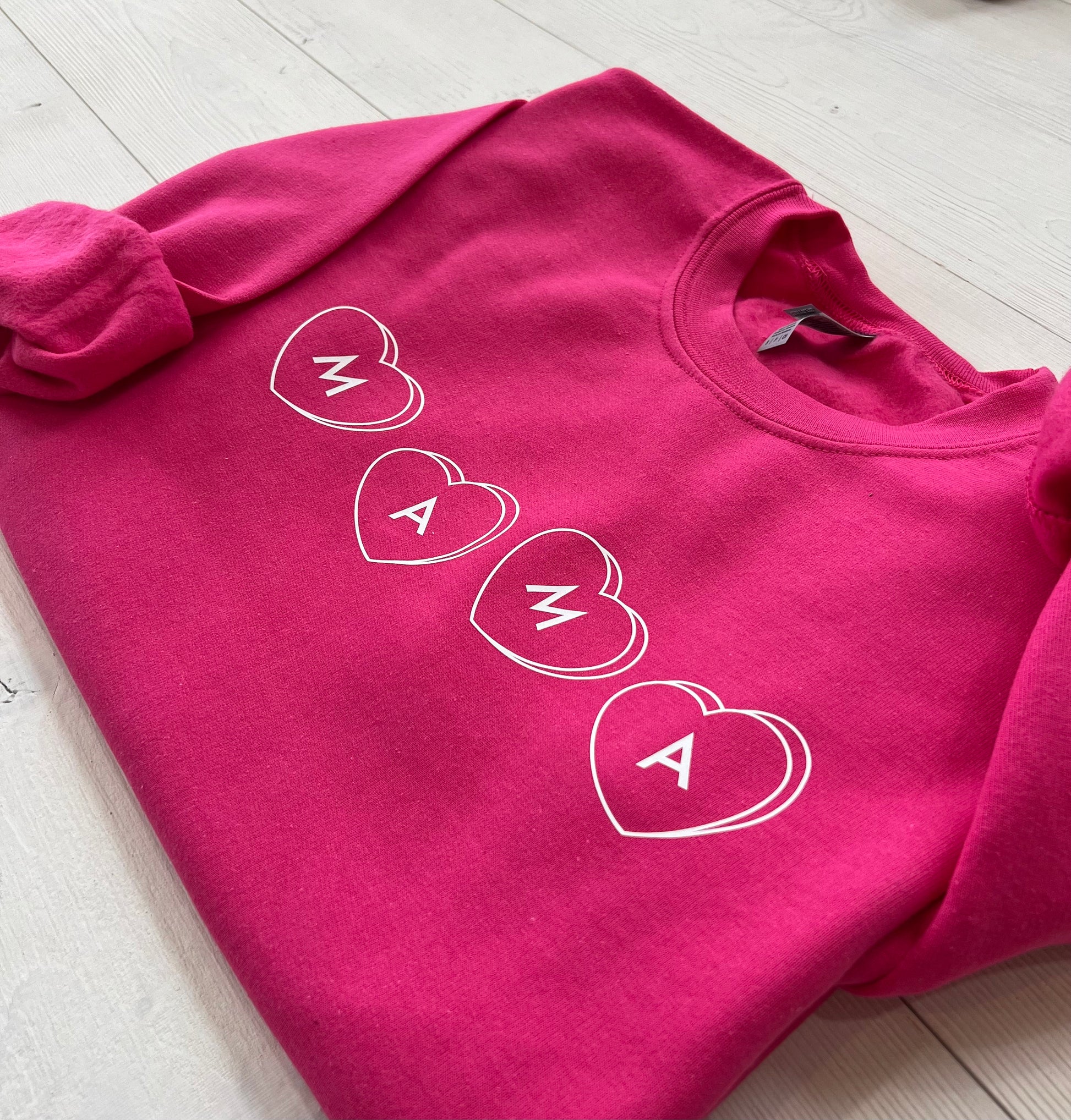 White Valentines Day Crewneck, Mama Candy Heart Sweatshirt, Retro Mom Sweater, Personalized Gift for Mama