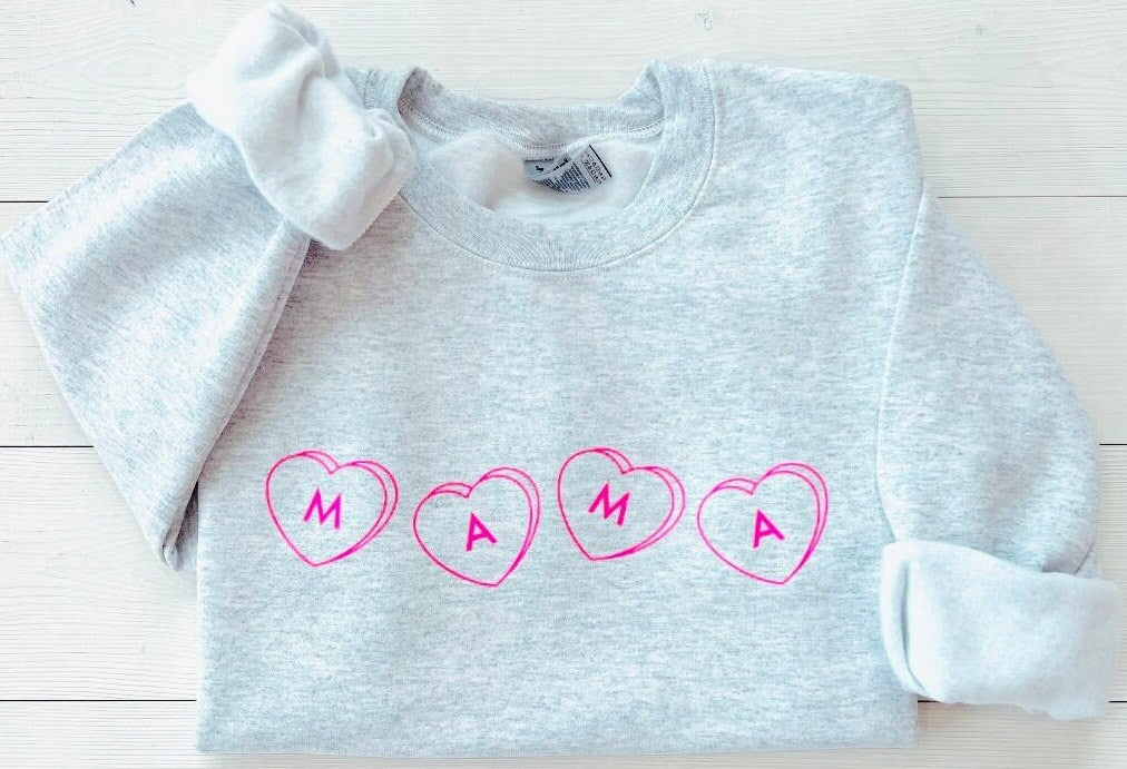 White Valentines Day Crewneck, Mama Candy Heart Sweatshirt, Retro Mom Sweater, Personalized Gift for Mama