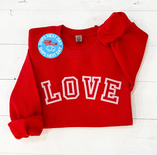 Valentines day shirt, love tshirt, Valentine sweatshirt, Galentines day top, gift for girlfriend, cute love crewneck, puff love design