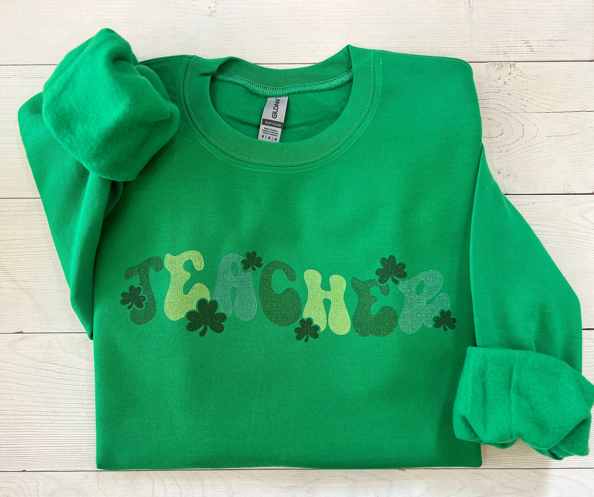 Retro St Patricks day teacher sweatshirt, St Pattys teacher crewneck, Irish teacher gift, Groovy teacher shamrock top, Teacher appreciation