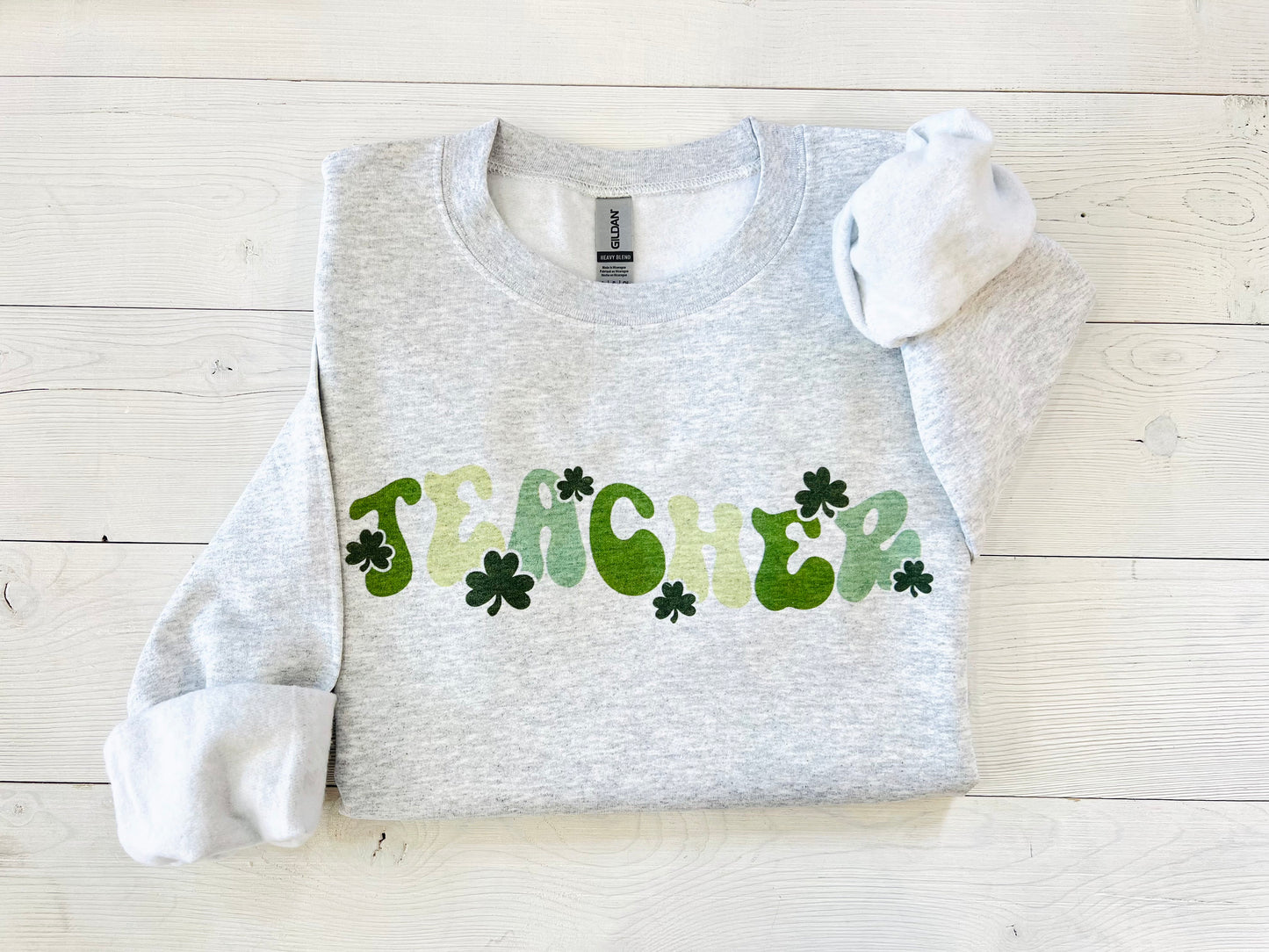 Retro St Patricks day teacher sweatshirt, St Pattys teacher crewneck, Irish teacher gift, Groovy teacher shamrock top, Teacher appreciation