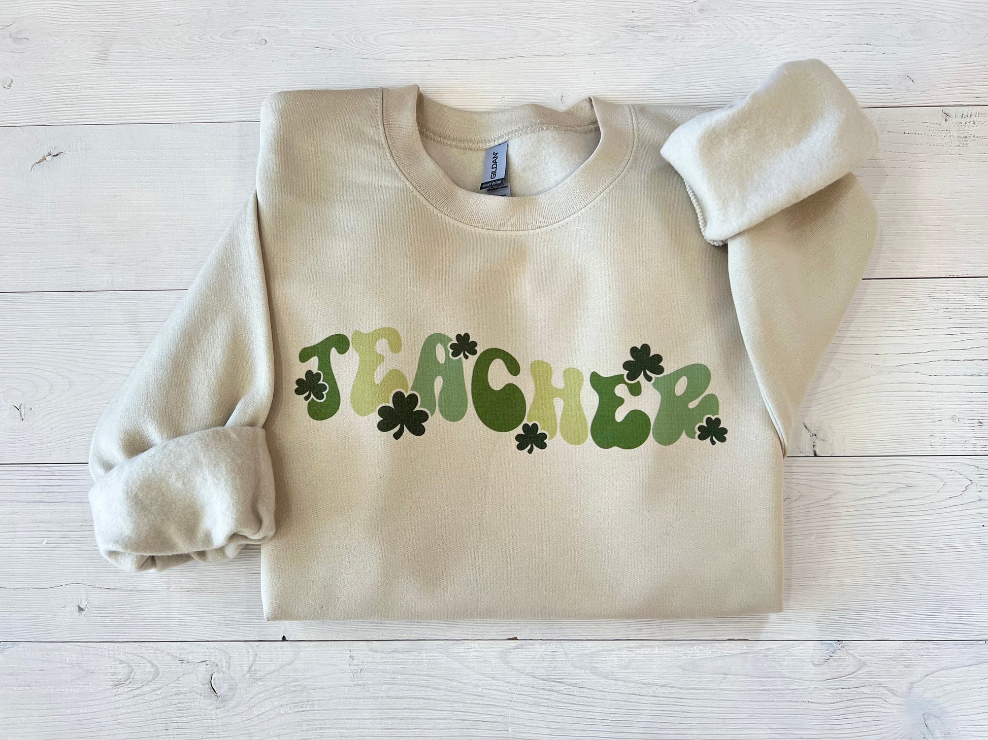 Retro St Patricks day teacher sweatshirt, St Pattys teacher crewneck, Irish teacher gift, Groovy teacher shamrock top, Teacher appreciation