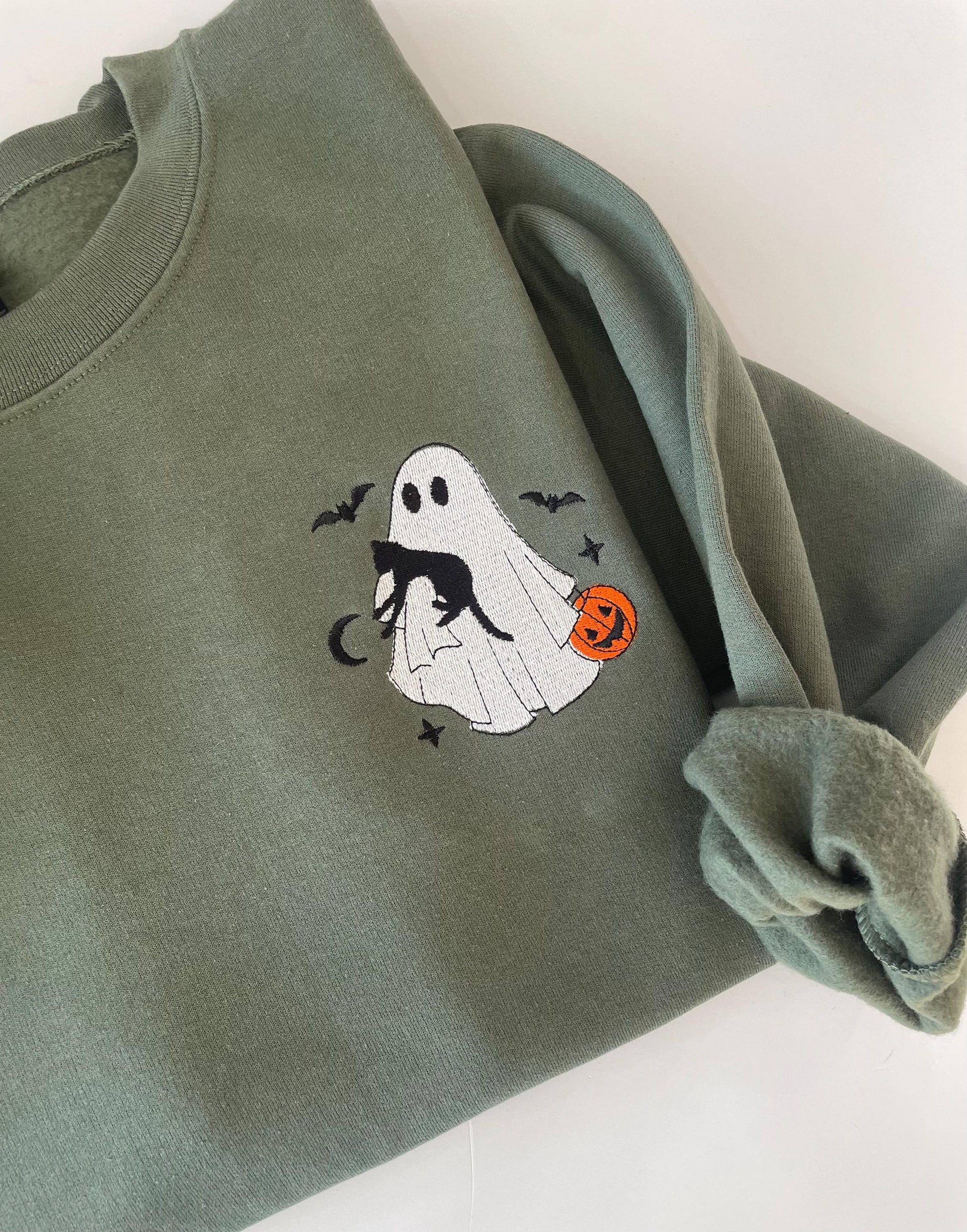 Halloween Embroidered Cat Sweatshirt, Halloween Sweatshirt, Embroidered Halloween Sweatshirt, Ghost Sweatshirt, Womens Halloween Sweatshirt