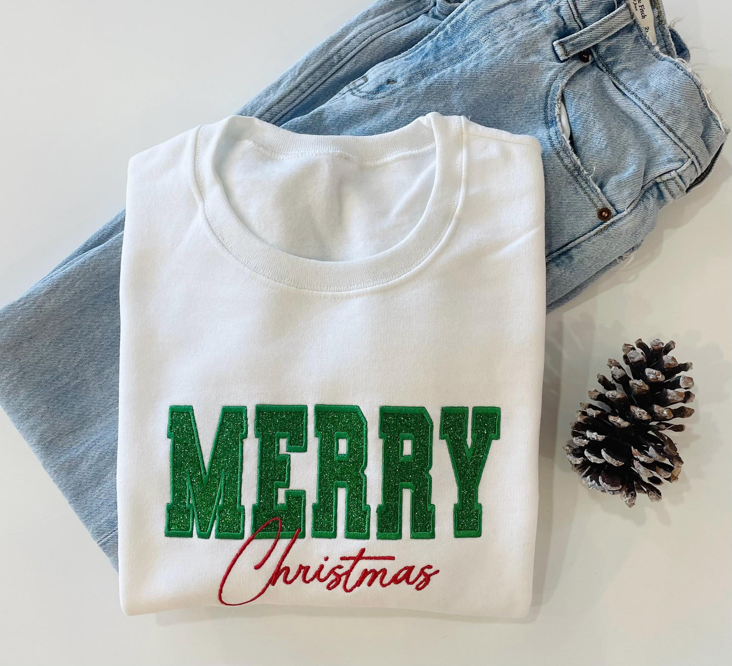 Womens Sweatshirt Embroidered, Christmas Shirt, Christmas Eve Outfit, Xmas Sweater, Christmas Sweatshirt for Women, Merry Christmas Crew