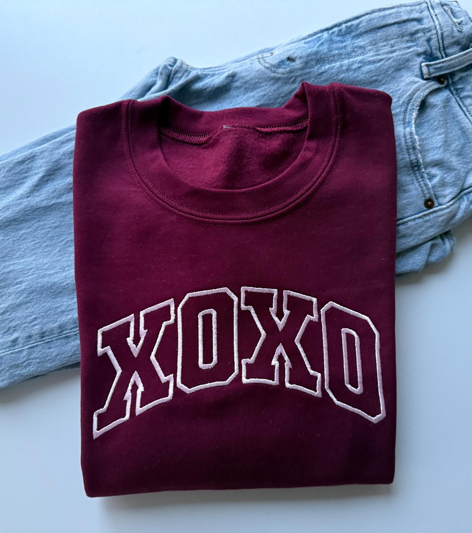 Xoxo embroidered valentine&#39;s day sweatshirt