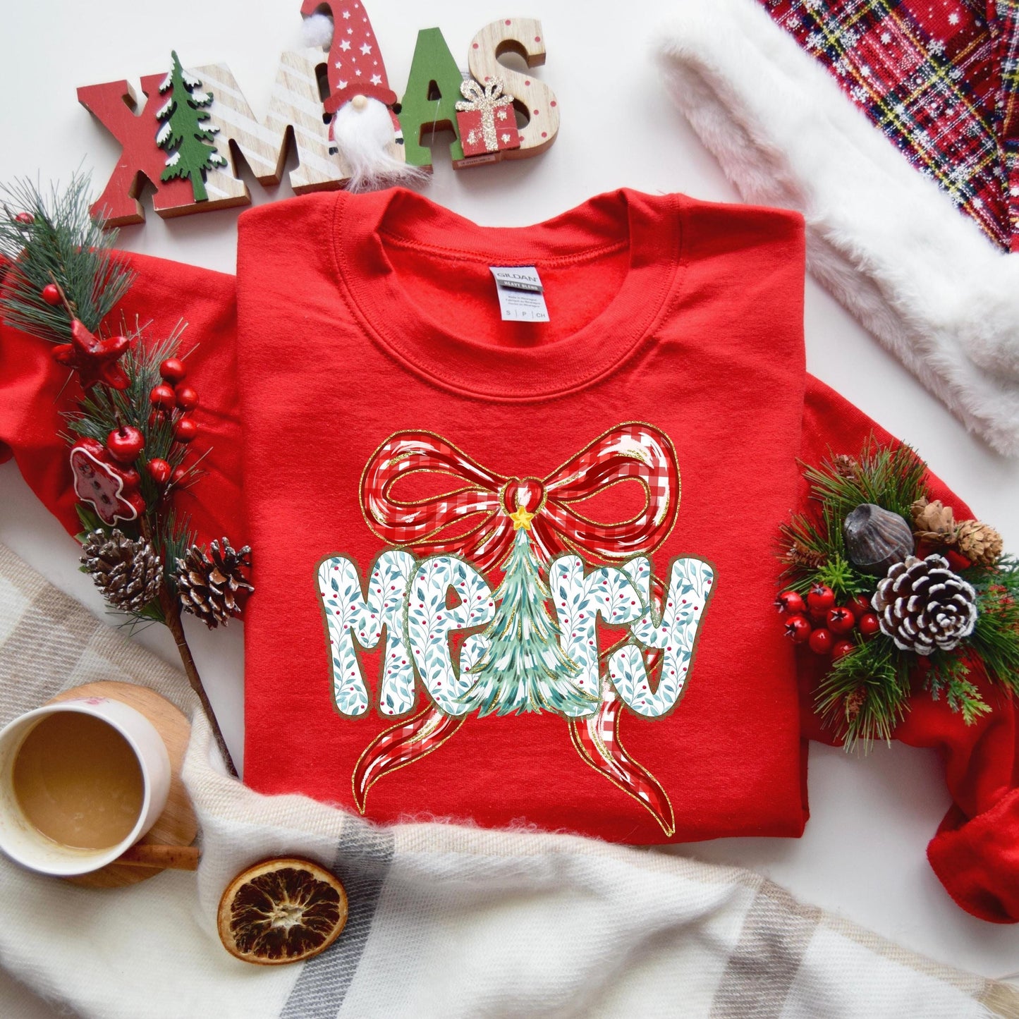 Women's Christmas Sweatshirt, Merry Christmas Sweater, Plaid Christmas Sweatshirt, Christmas Crewneck, Retro Christmas, Winter Sweatshirt