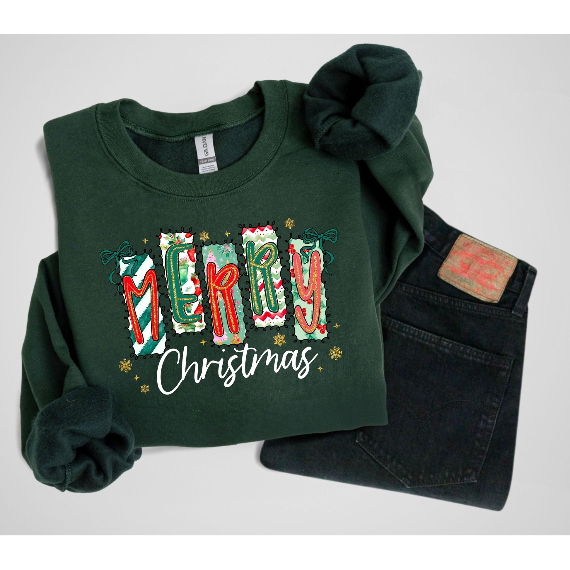 Merry Christmas shirt, Christmas sweatshirt, Women's Holiday Sweatshirt, Christmas Outfit, Sweatshirt for Holiday party, Festive Outfit
