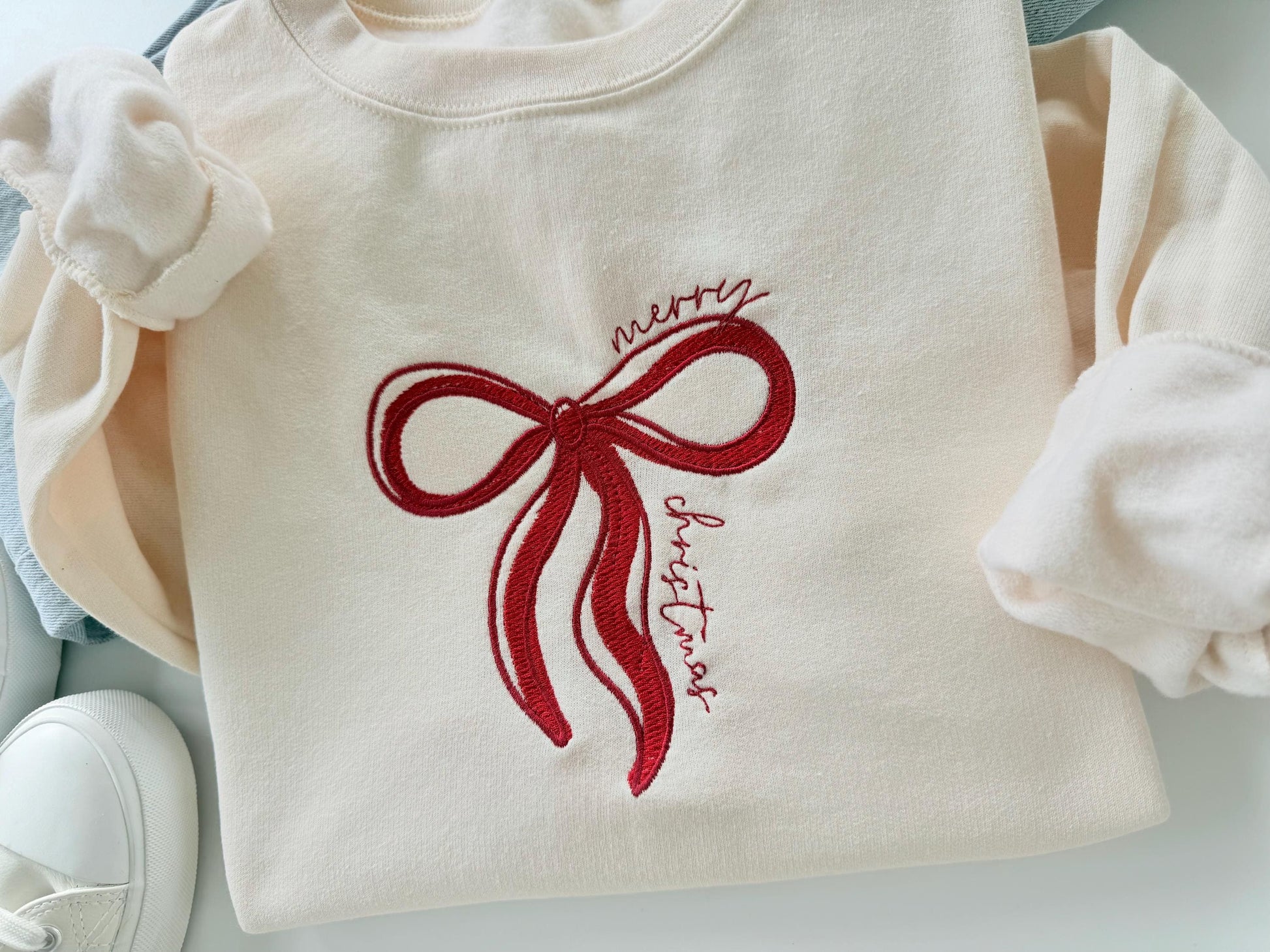 Merry Christmas Embroidered Sweatshirt, Christmas Sweatshirt, Christmas Sweatshirt for Women, Christmas Embroidery Sweatshirt