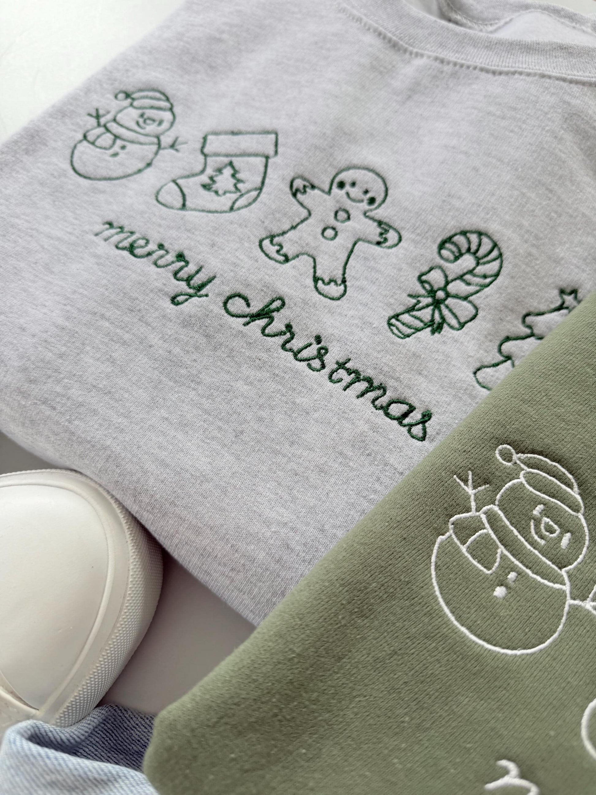 Embroidered Merry Christmas Sweatshirt: Holiday Icons, Cozy Fleece