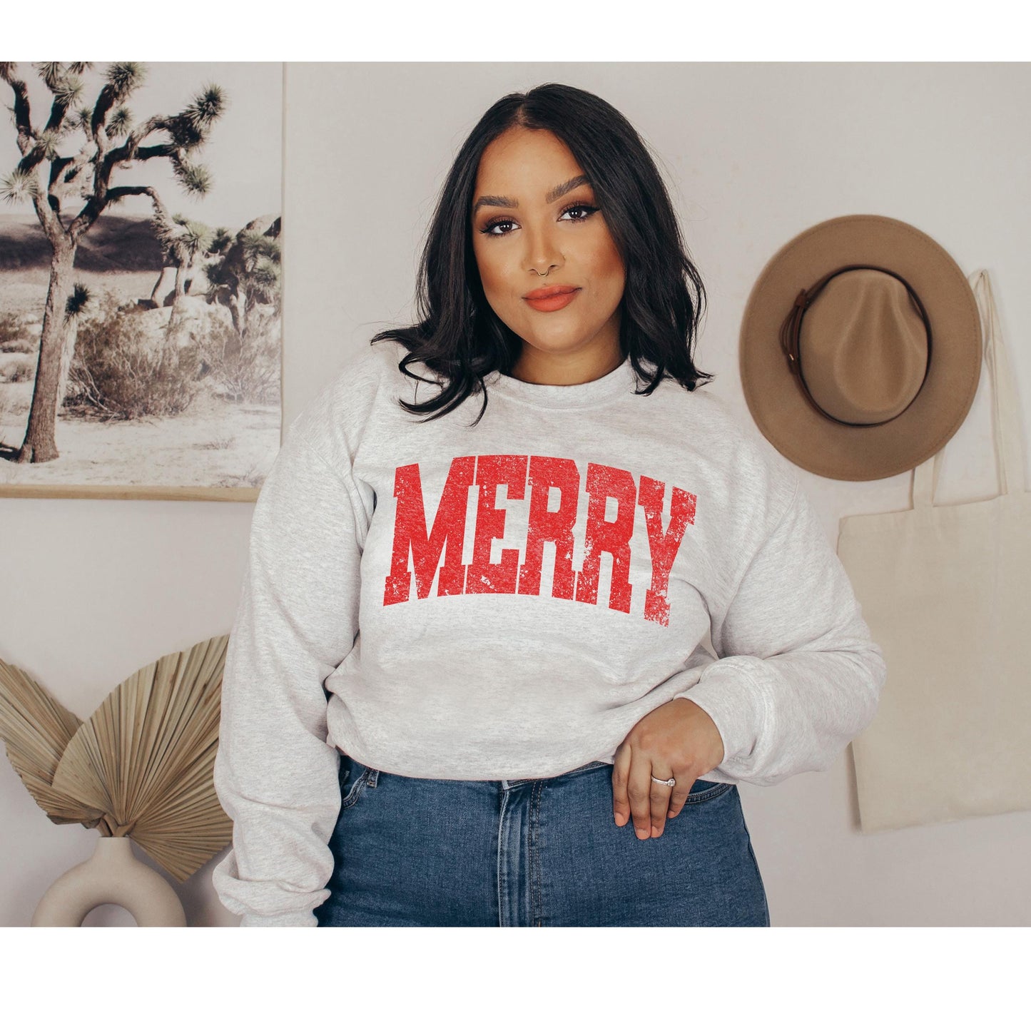 Womens Christmas Sweatshirt, Merry Sweater, Christmas Crewneck, Retro Christmas, Winter Sweatshirt