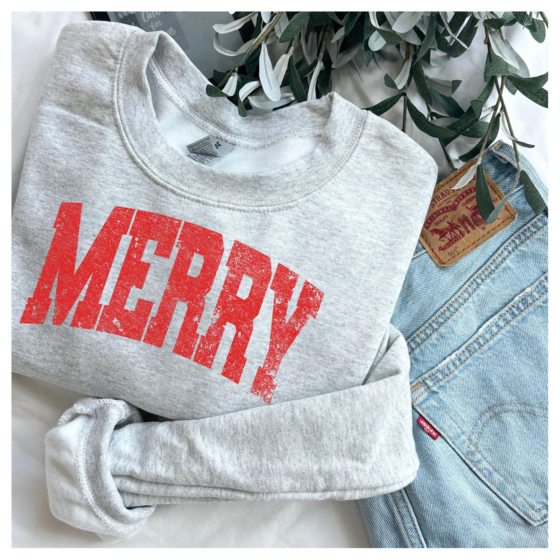 Womens Christmas Sweatshirt, Merry Sweater, Christmas Crewneck, Retro Christmas, Winter Sweatshirt