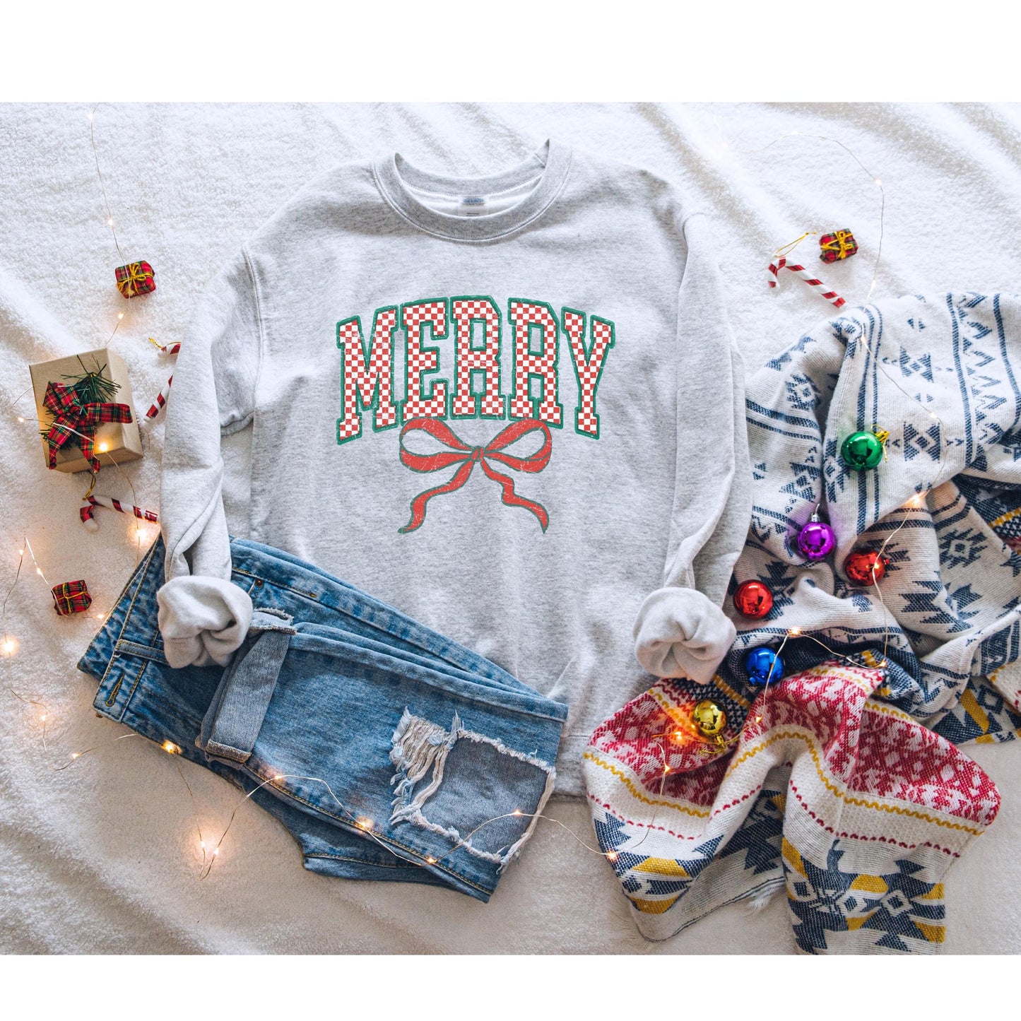 Women's Christmas Sweatshirt, Merry Christmas Sweater, Plaid Christmas Sweatshirt, Christmas Crewneck, Retro Christmas, Winter Sweatshirt