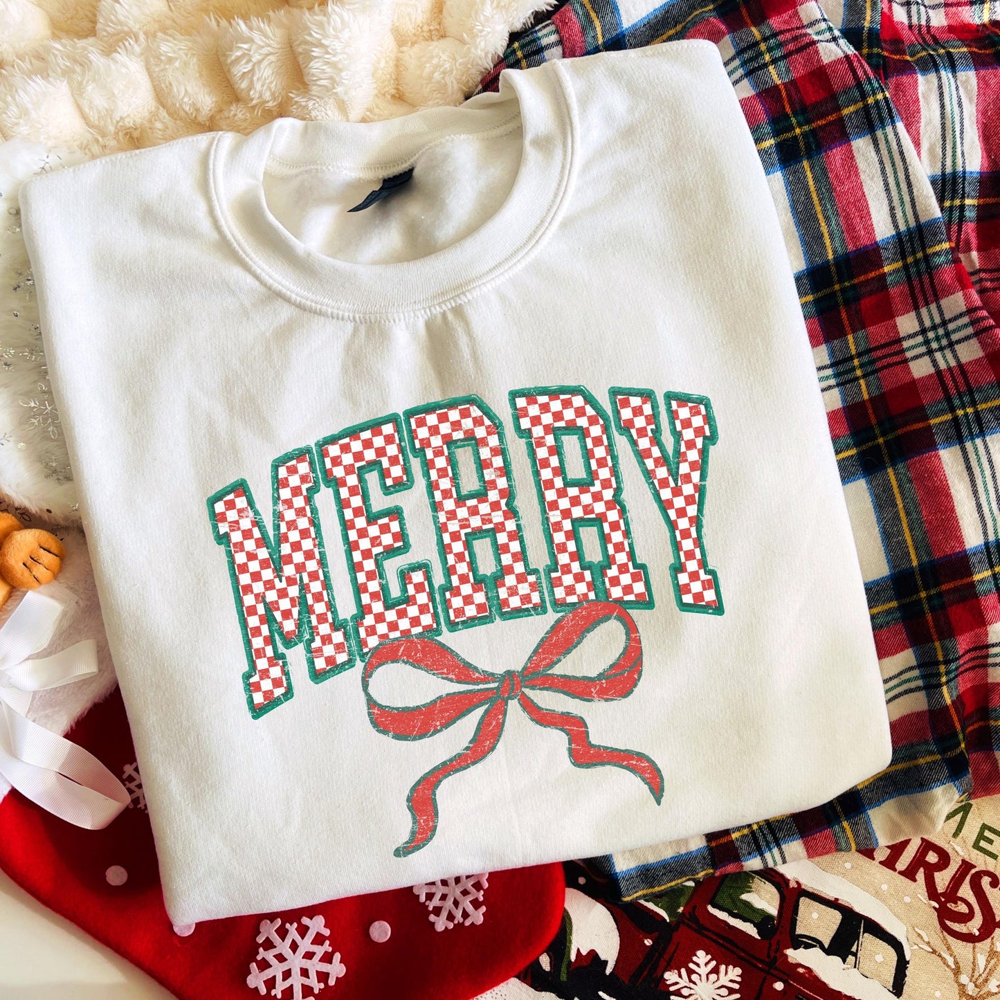 Women's Christmas Sweatshirt, Merry Christmas Sweater, Plaid Christmas Sweatshirt, Christmas Crewneck, Retro Christmas, Winter Sweatshirt