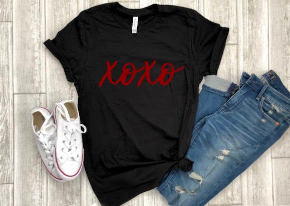 xoxo shirt - womens valentine shrit - valentines day shirt - buffalo plaid xoxo shirt  - valentines day gift - gift for her