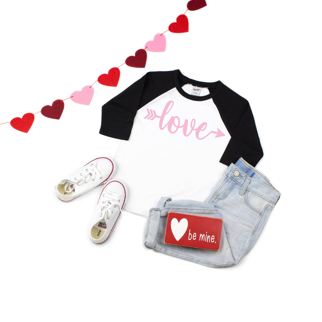 Cute V-day outfit, Children's Valentines day shirt, Xoxo top, Kids baseball shirt, Valentines day outfit, Children's Holiday top, love shirt